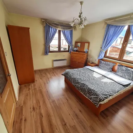 Vasyliq Apartament 아파트 반스코